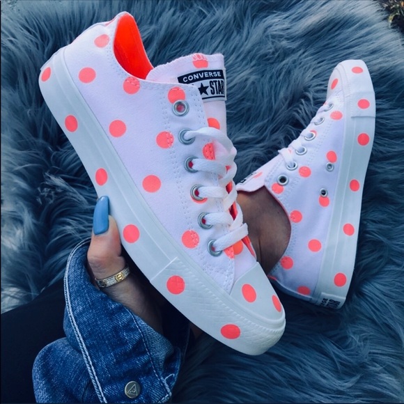 NWB 🥰 CONVERSE ALLSTAR LOWTOP Sz 6 - Picture 1 of 8